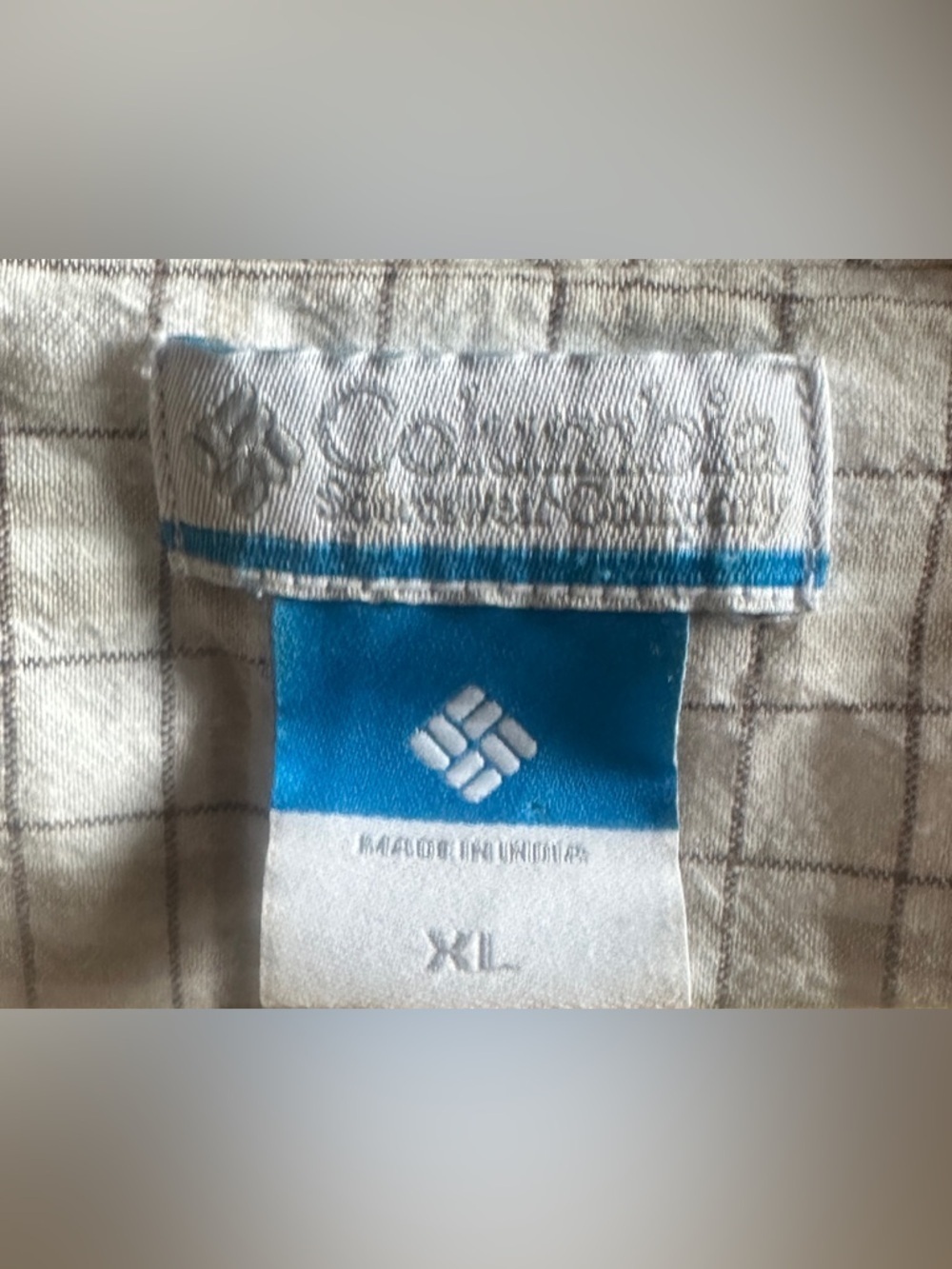 Columbia v neck 3/4 sleeve outdoor top - Picture 7 of 8